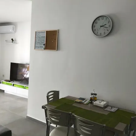 Appartement Cozy Flat In The Heart Of North --- 55-1