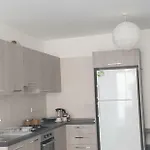 Cozy Flat In The Heart Of North --- 55-1 *