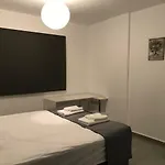 아파트 Cozy Flat In The Heart Of North --- 55-1 *