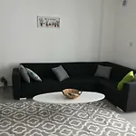 Cozy Flat In The Heart Of North --- 55-1 아파트 *