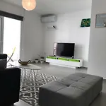 Cozy Flat In The Heart Of North --- 55-1 * 니코시아