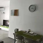 아파트 Cozy Flat In The Heart Of North --- 55-1