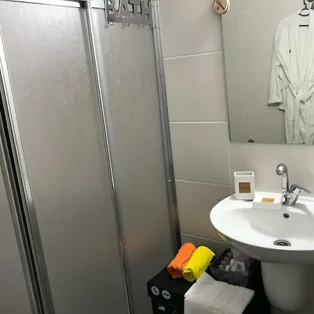 Cozy Flat In The Heart Of North --- 55-1 Appartamento *