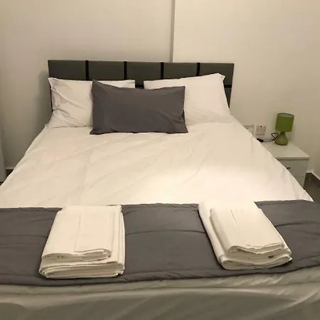 Cozy Flat In The Heart Of North --- 55-1 아파트