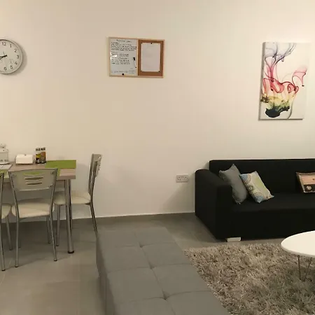 Cozy Flat In The Heart Of North --- 55-1 尼科西亚
