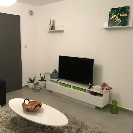 Cozy Flat In The Heart Of North --- 55-1 Nicosia