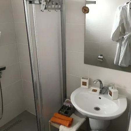 Apartman Cozy Flat In The Heart Of North --- 55-1