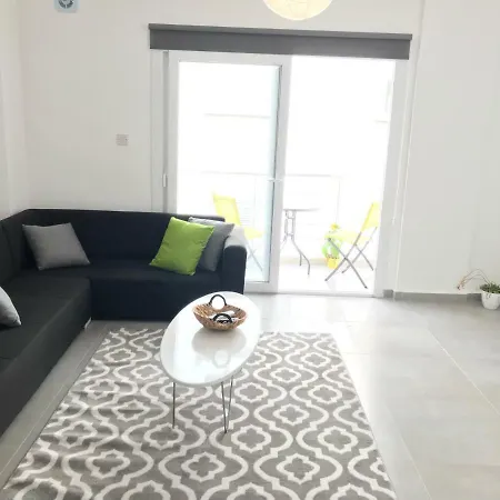 Apartman Cozy Flat In The Heart Of North --- 55-1