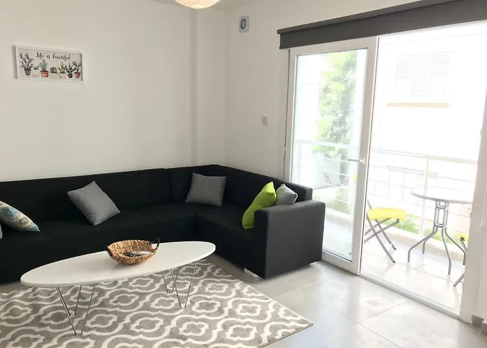 Apartament Cozy Flat In The Heart Of North --- 55-1