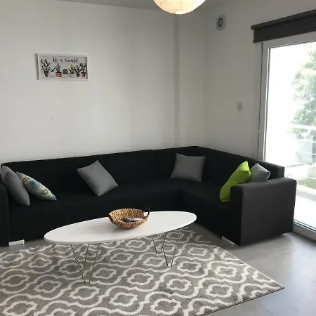 Cozy Flat In The Heart Of North --- 55-1 * Nicosie
