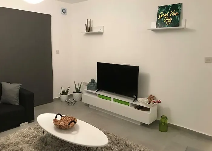 Cozy Flat In The Heart Of North --- 55-1 ניקוסיה