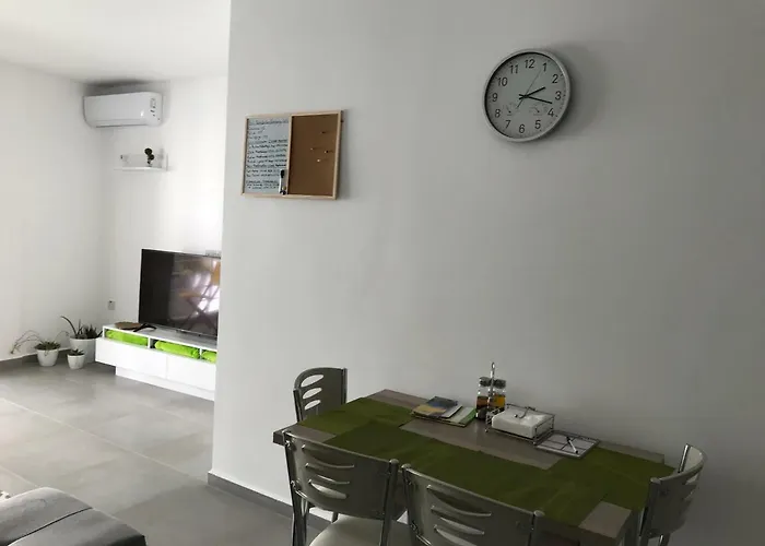 דירה Cozy Flat In The Heart Of North --- 55-1